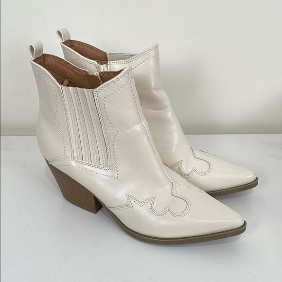 indigo rd. Women’s 7.5 Ankle Boots Off-White Western Heeled Pointed Toe - Picture 1 of 8